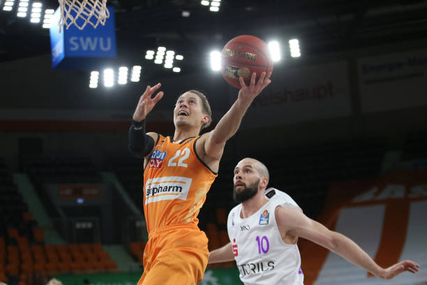 在战术安排 在战术安排