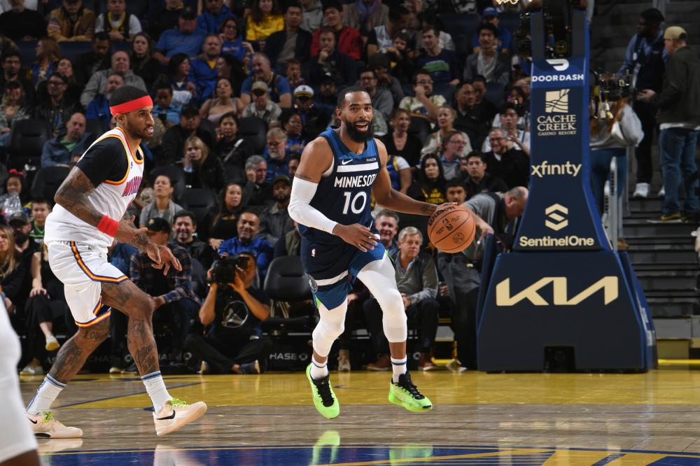 期间由私人 期间由私人