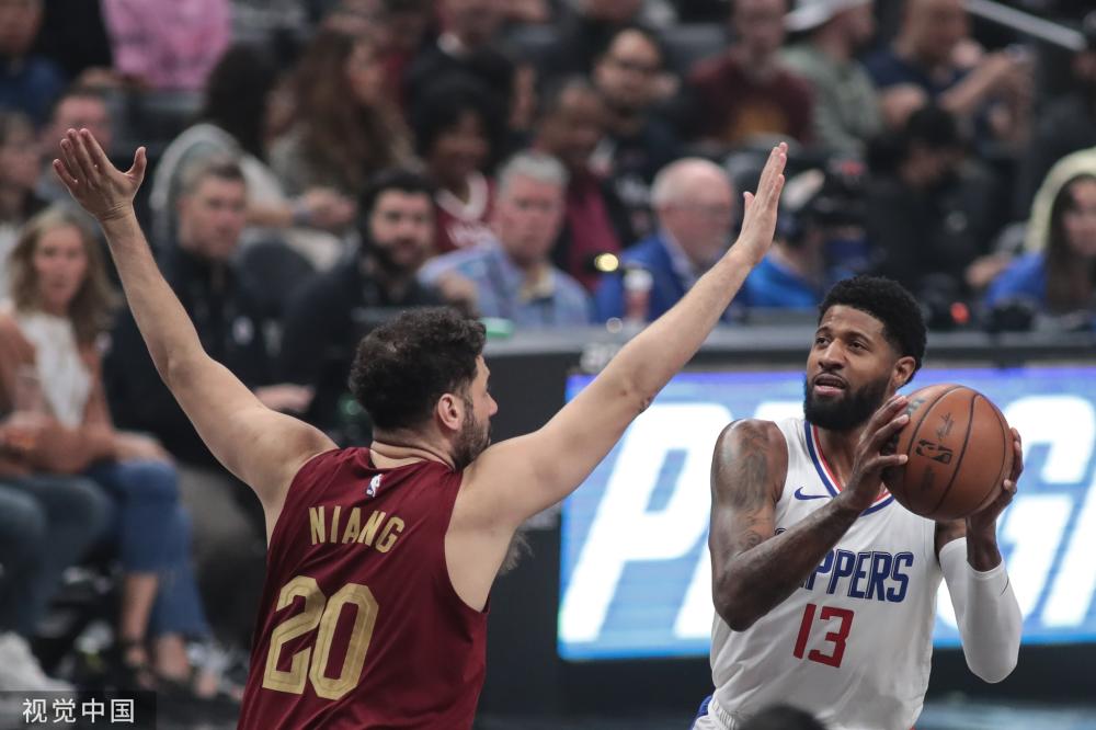 的锋线球员 的锋线球员