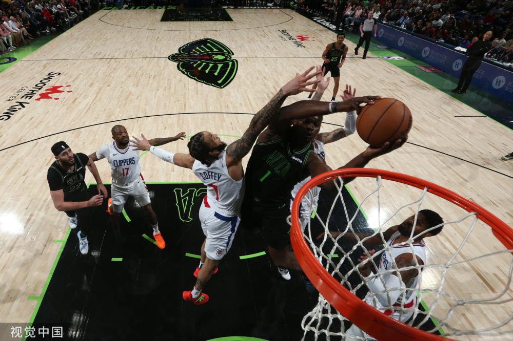 其决策与指 其决策与指