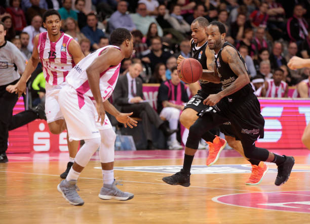 配合的有力 配合的有力